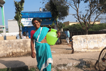 woman-facing-water-problem